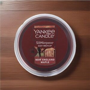 Yankee Candle Wax Melt Cup - New England Maple (2.2 oz)